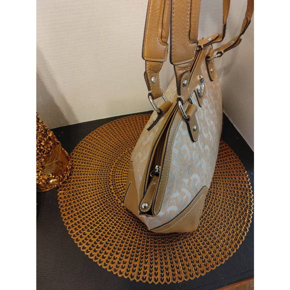 Etienne Aigner Shoulder Bag - Picture 3 of 7